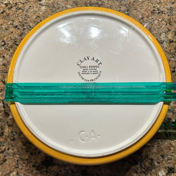 Red Chili Pepper Ceramic Tortilla Holder - Picture 4 of 5